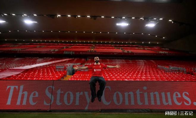 包含利物浦客场不敌沃特福德：萨拉赫被秋天雨水打湿退场的词条