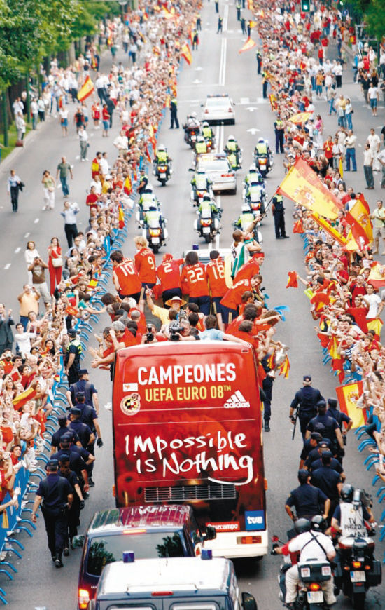 包含西班牙足球联赛的球队风格有何变化？的词条