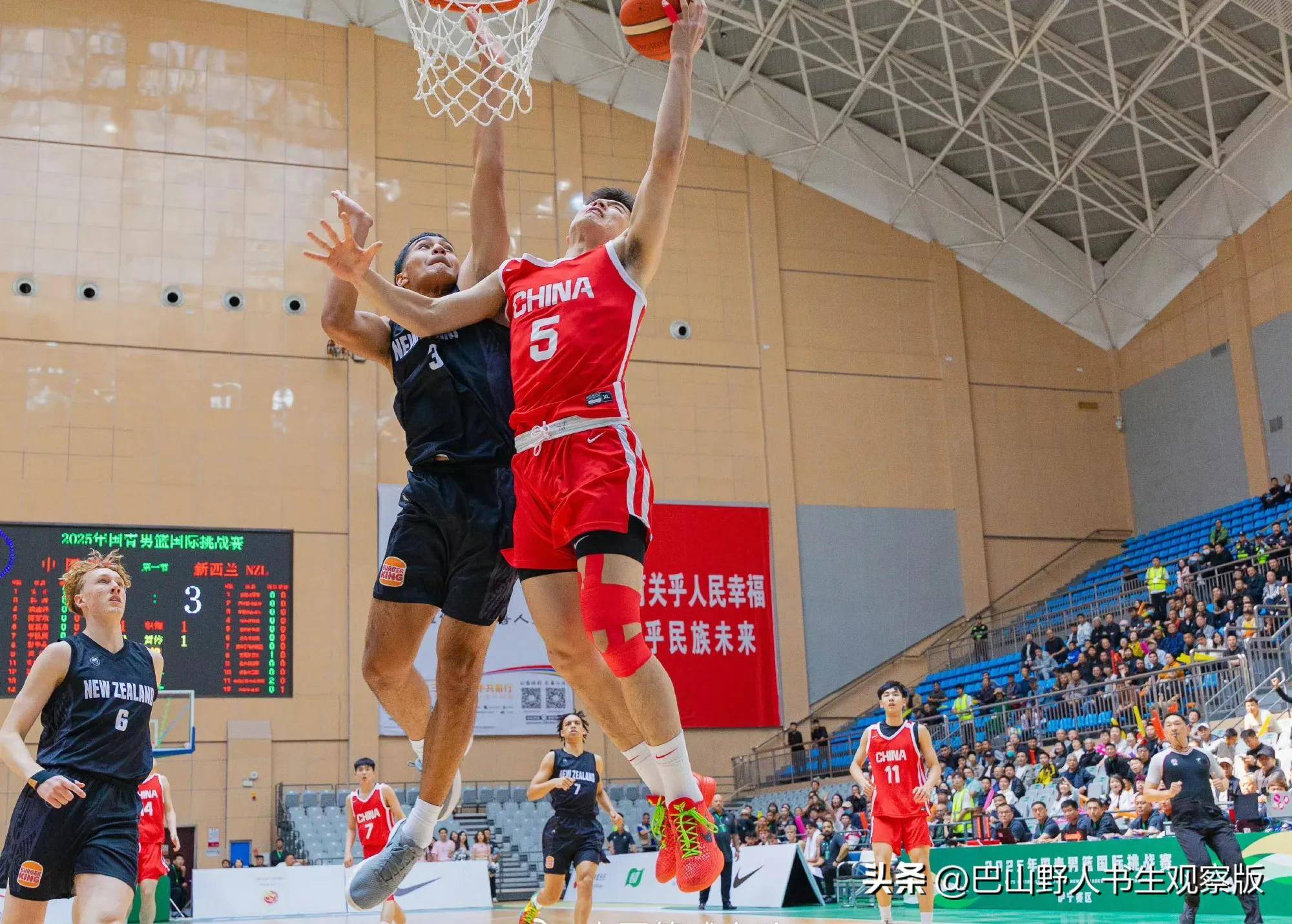 塞尔维亚中锋使出绝技帮助球队逆转比赛