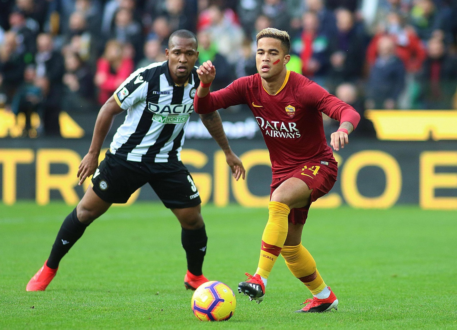 包含那不勒斯主场战平乌迪内斯，难分胜负的词条