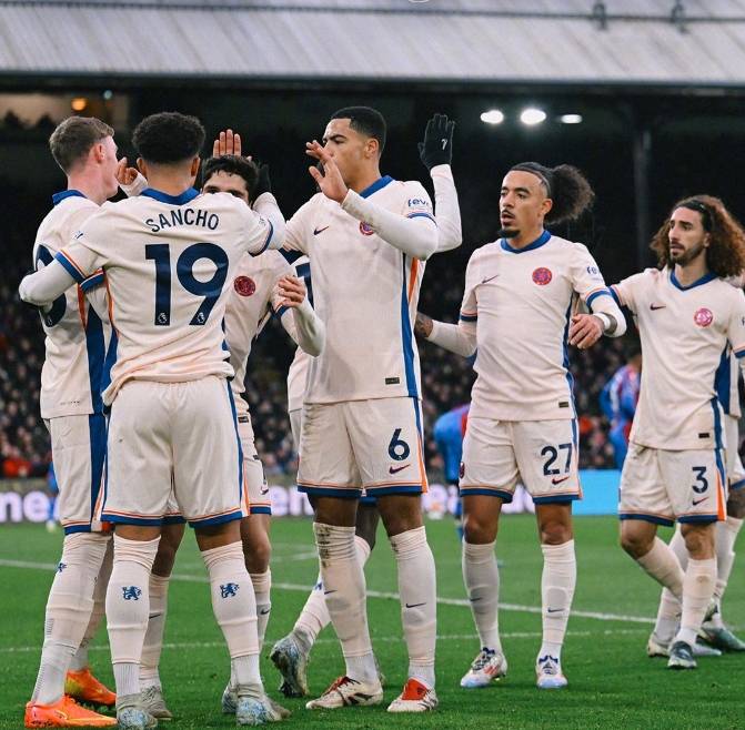 曼联遭遇惨败,被马竞淘汰出局 曼联遭遇惨败,被马竞淘汰出局