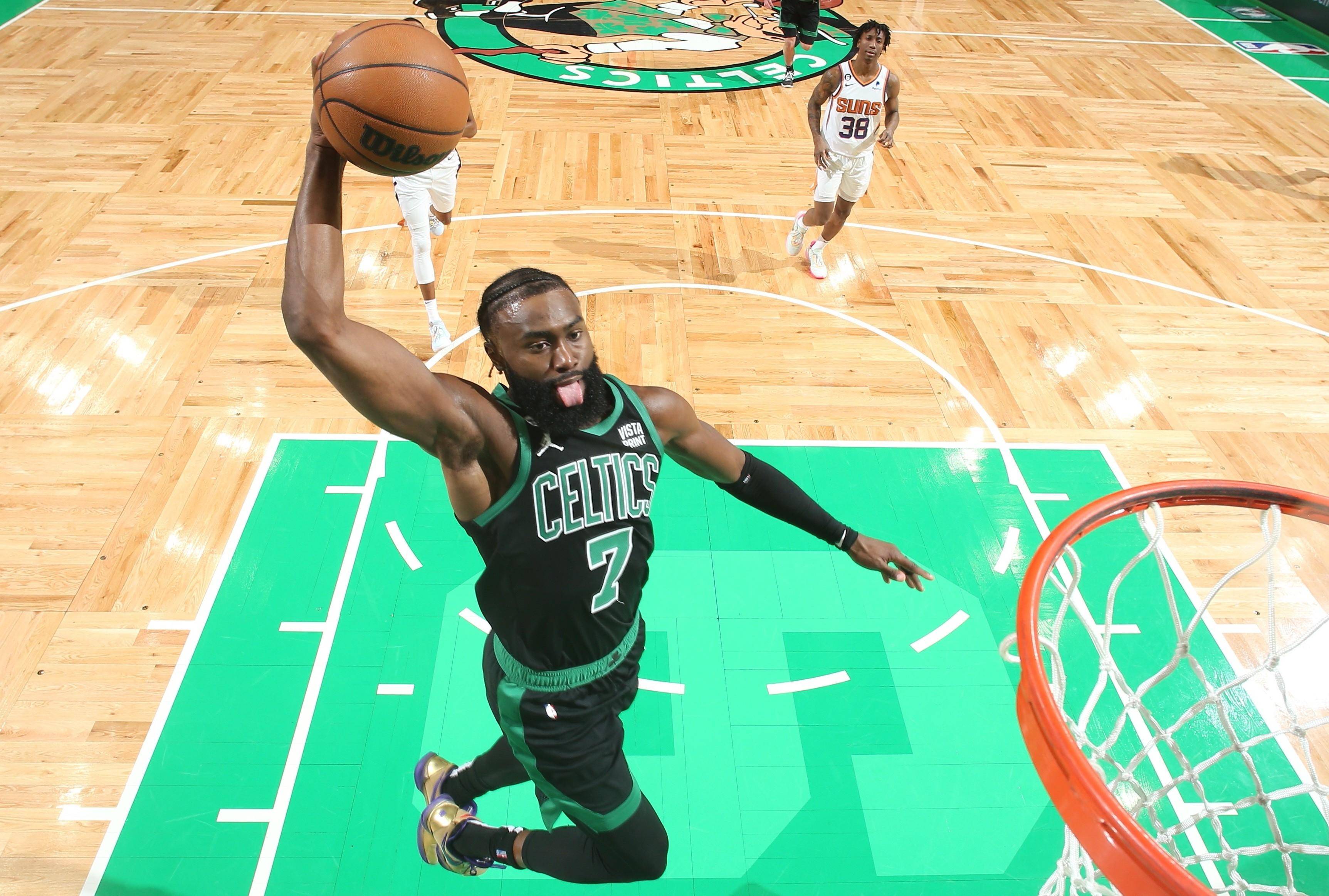 凯尔特人客场胜出,实现三连胜锁定晋级的简单介绍 凯尔特人客场胜出,实现三连胜锁定晋级的简单介绍