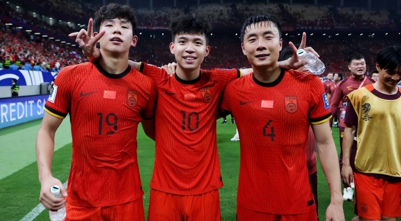 排名靠前的球队在比赛中展现出色