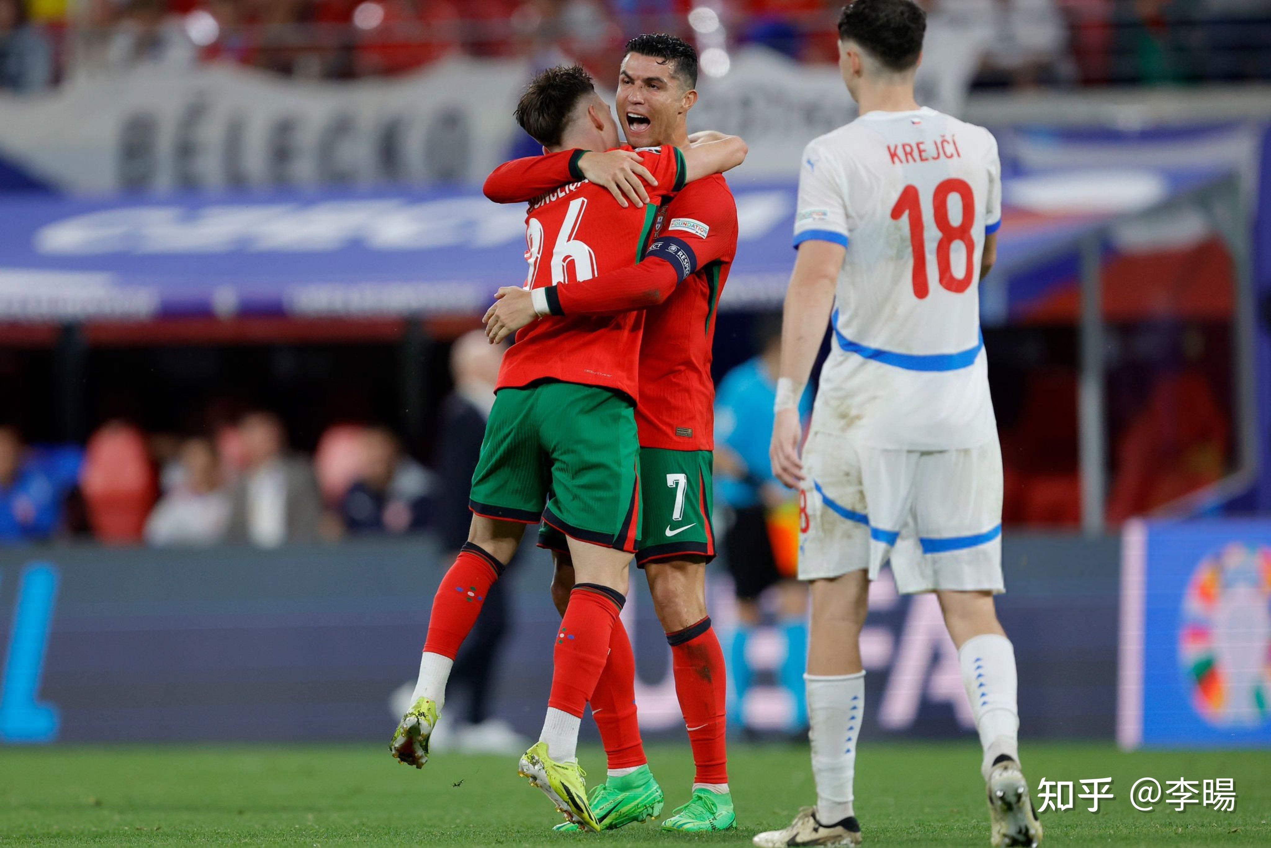 波尔多球队在比赛中实现逆转 波尔多球队在比赛中实现逆转