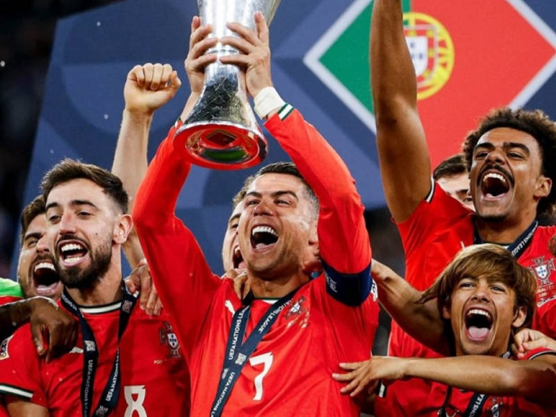 包含欧洲国家联赛：意大利豪取五连胜，晋级形势看好的词条