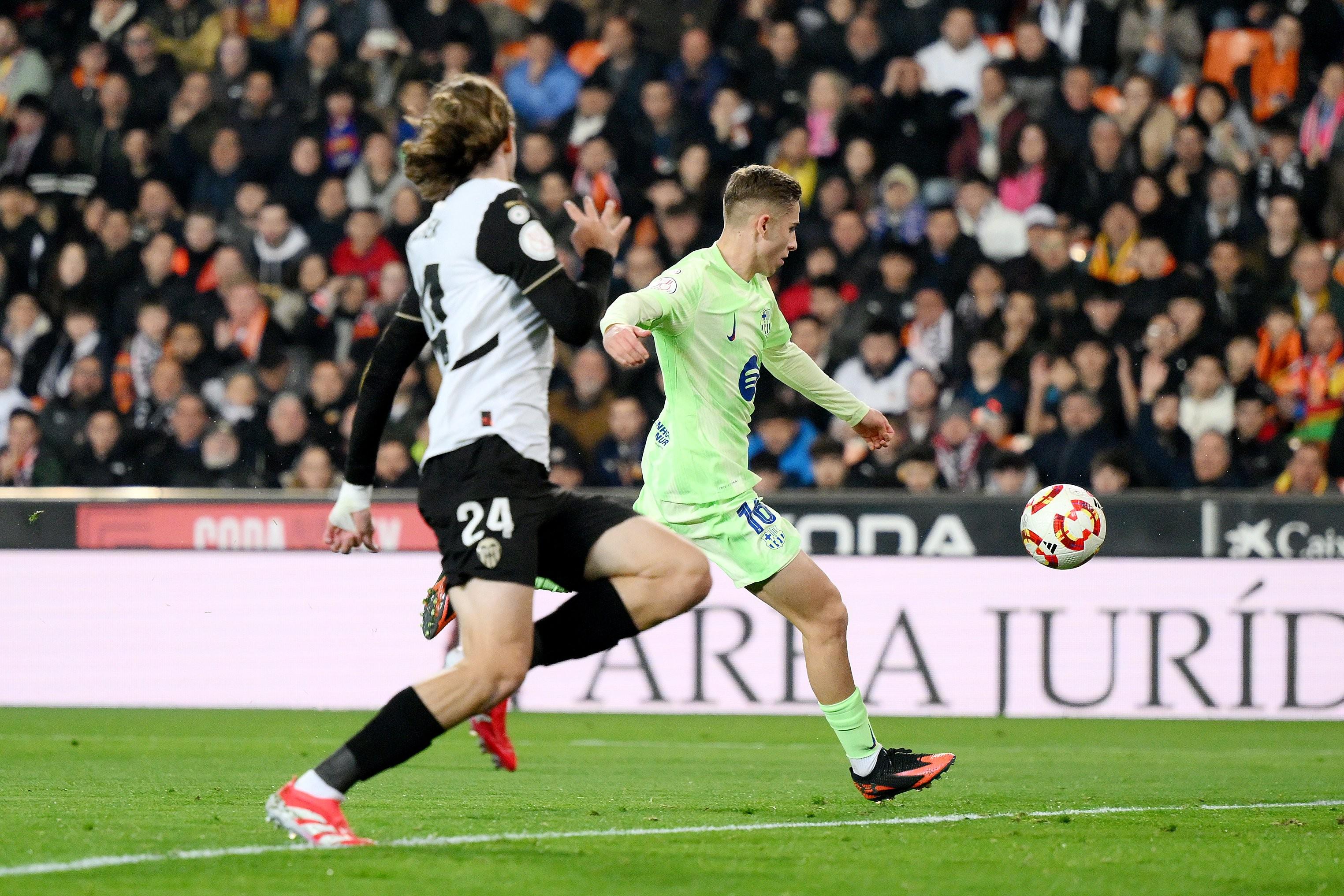 包含瓦伦西亚强势反弹,球队连续击败对手的词条 包含瓦伦西亚强势反弹,球队连续击败对手的词条