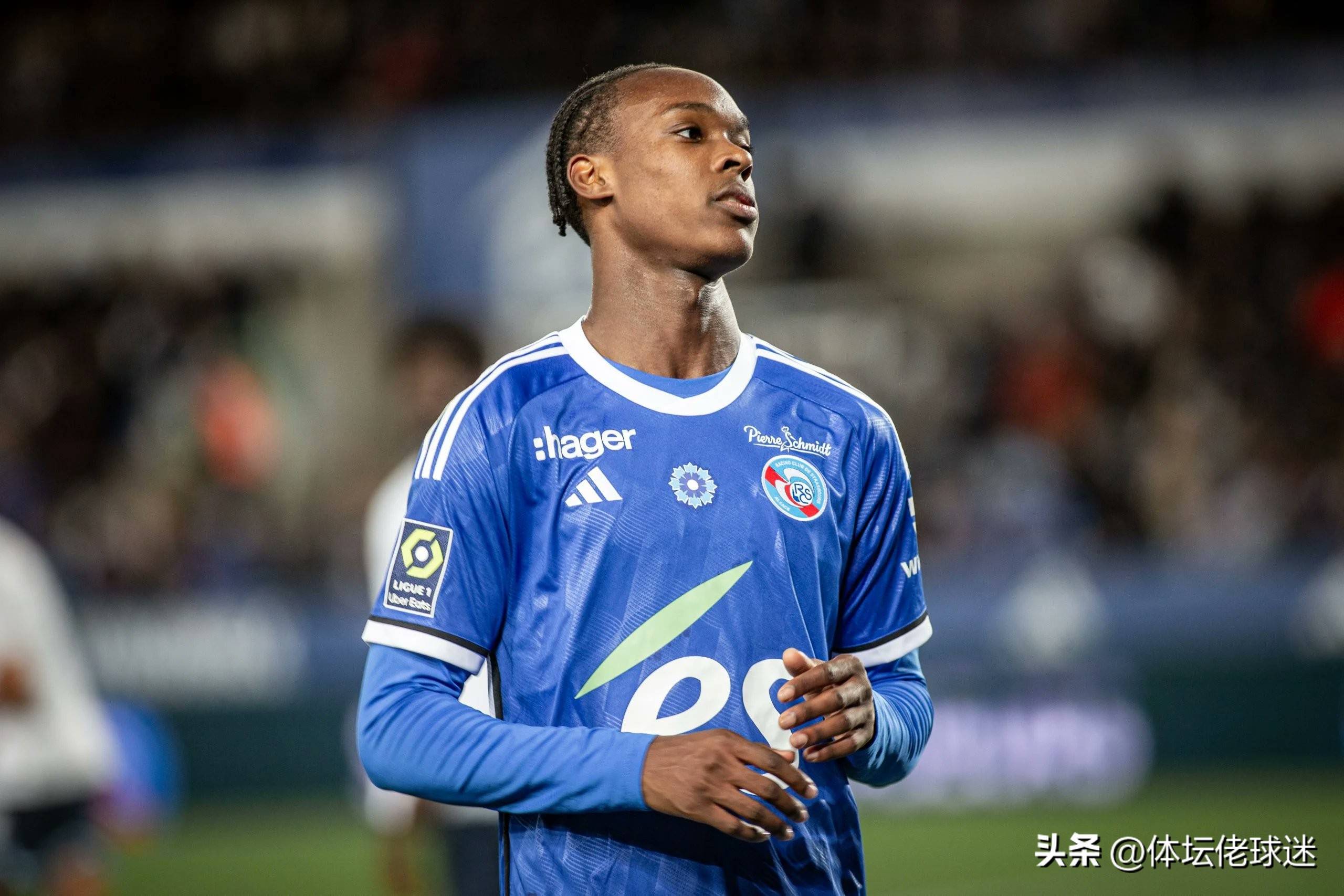 包含斯特拉斯堡客场取得胜利青睐客场征战的词条