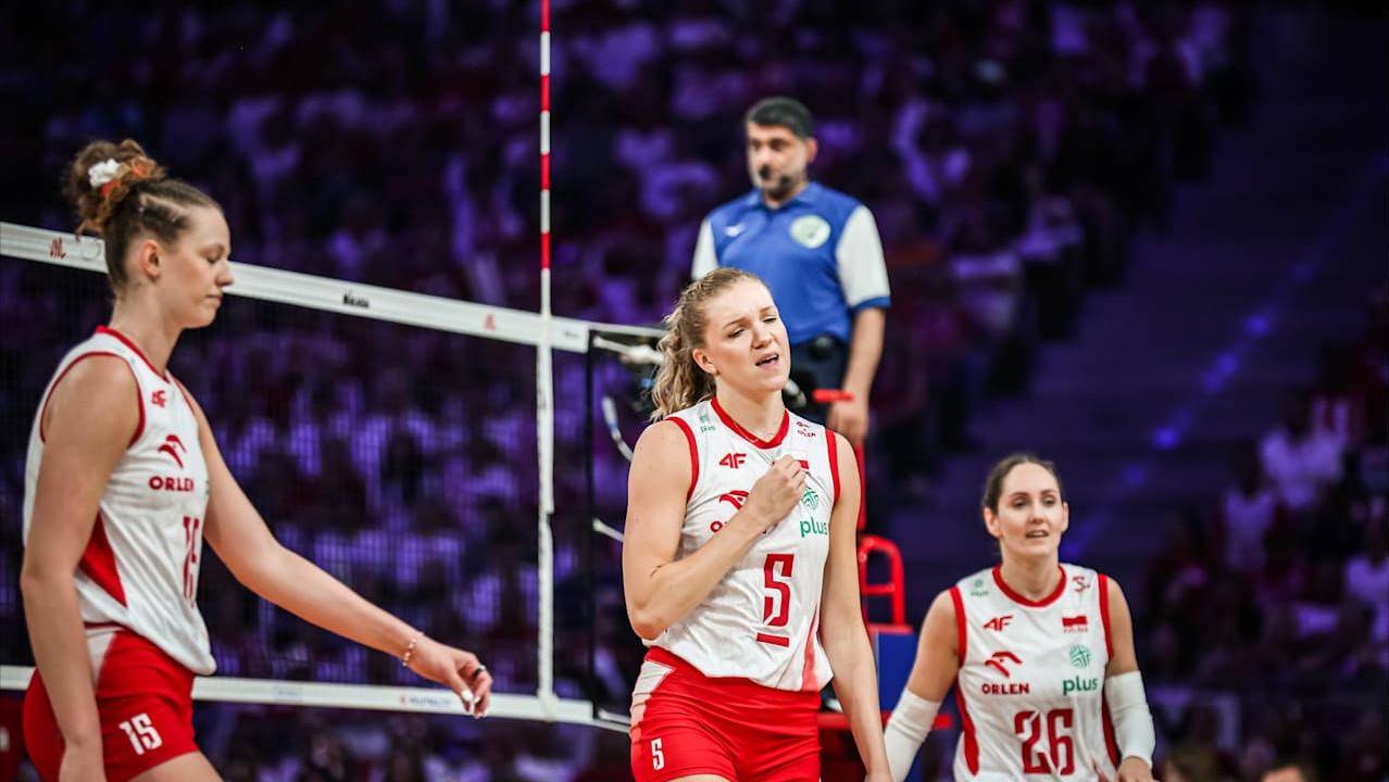 包含波兰队轻松取胜，跻身欧锦赛参赛优势阵营的词条