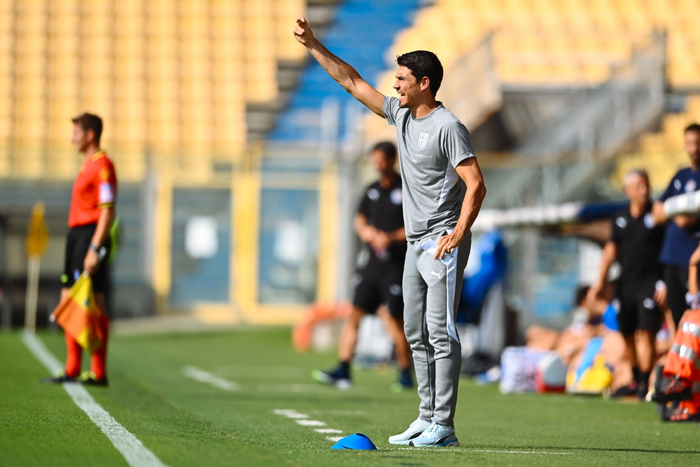 帕尔马主场遭遇逆转,状态出现起伏 帕尔马主场遭遇逆转,状态出现起伏