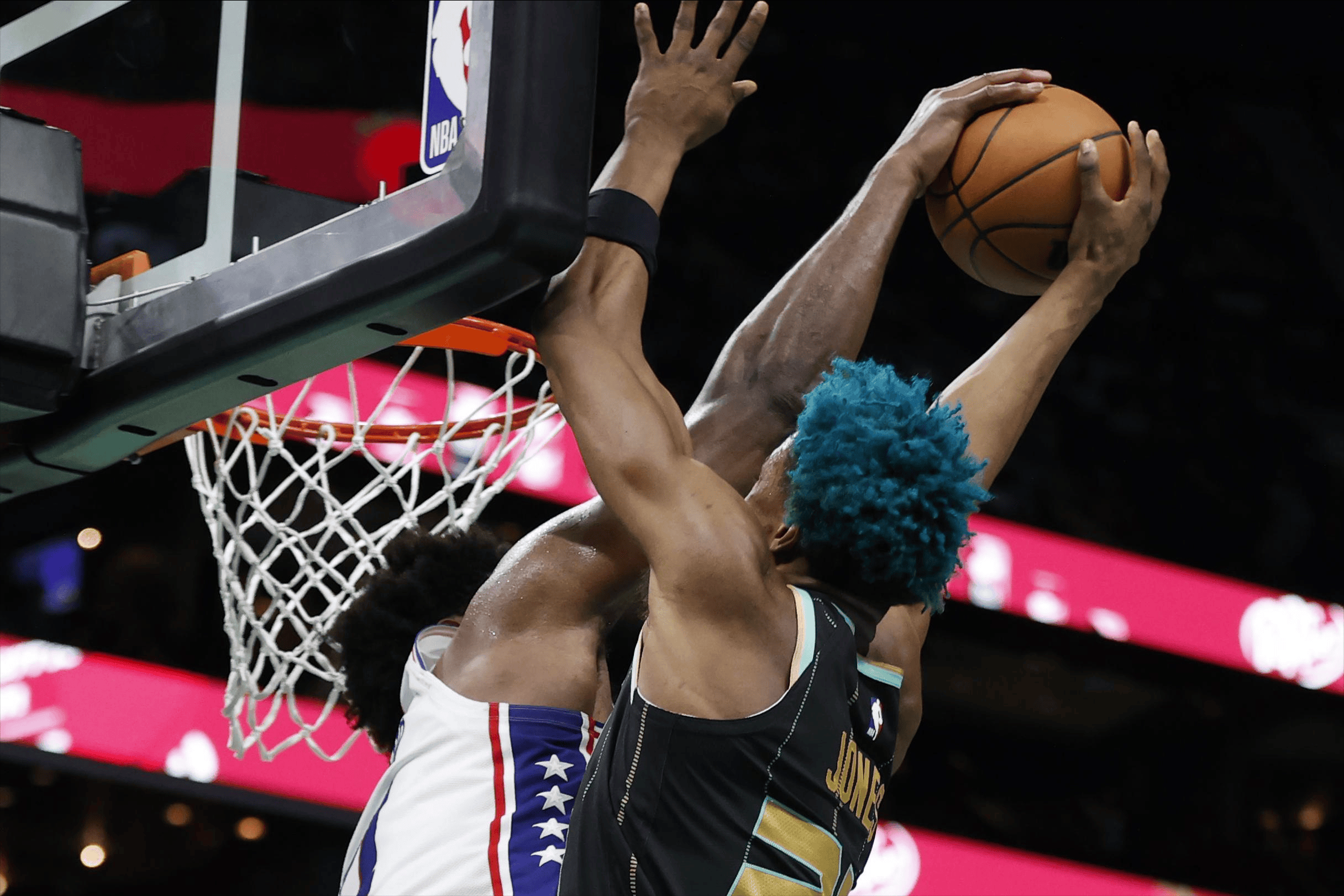 独行侠大胜尼克斯,持续升温 独行侠大胜尼克斯,持续升温