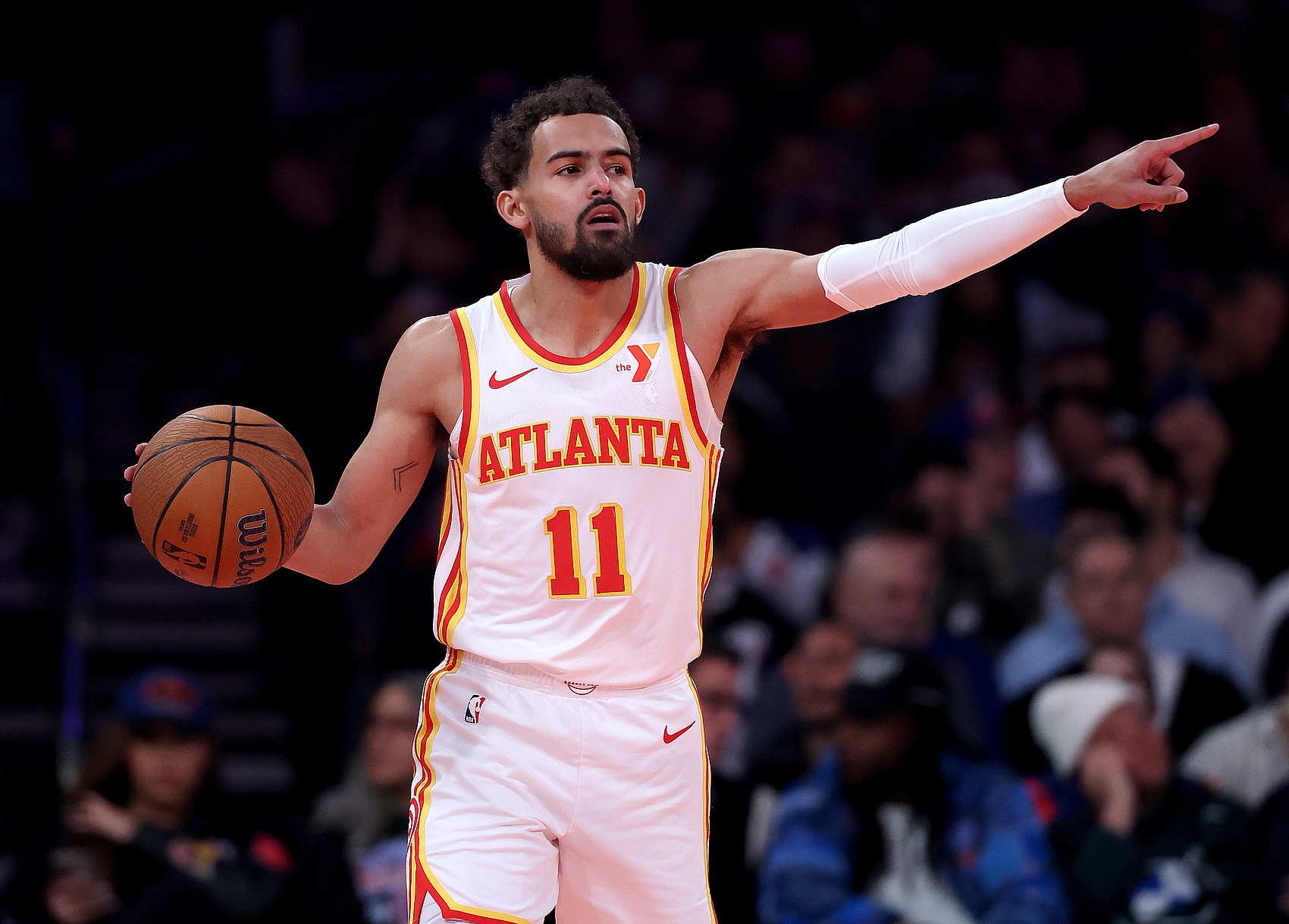 关于老鹰惊险击败山猫，特雷杨狂砍25分的信息