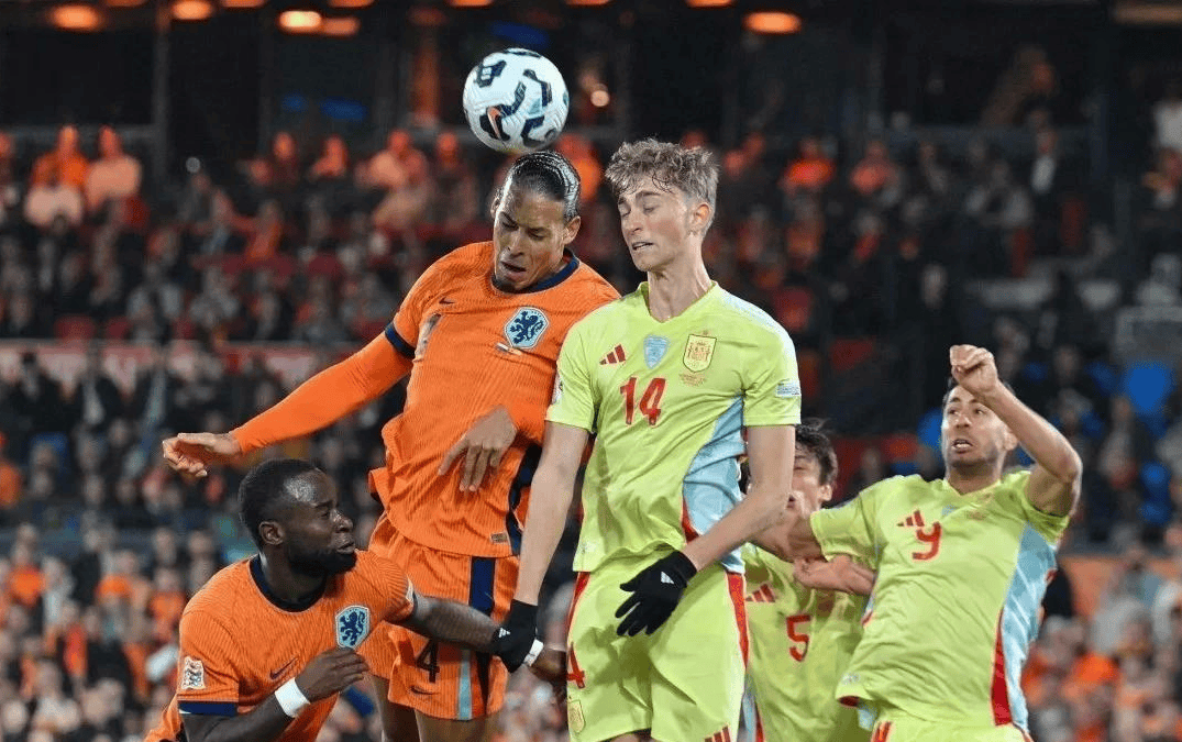 关于克罗地亚强势荷兰，迪马利亚关键制胜的信息