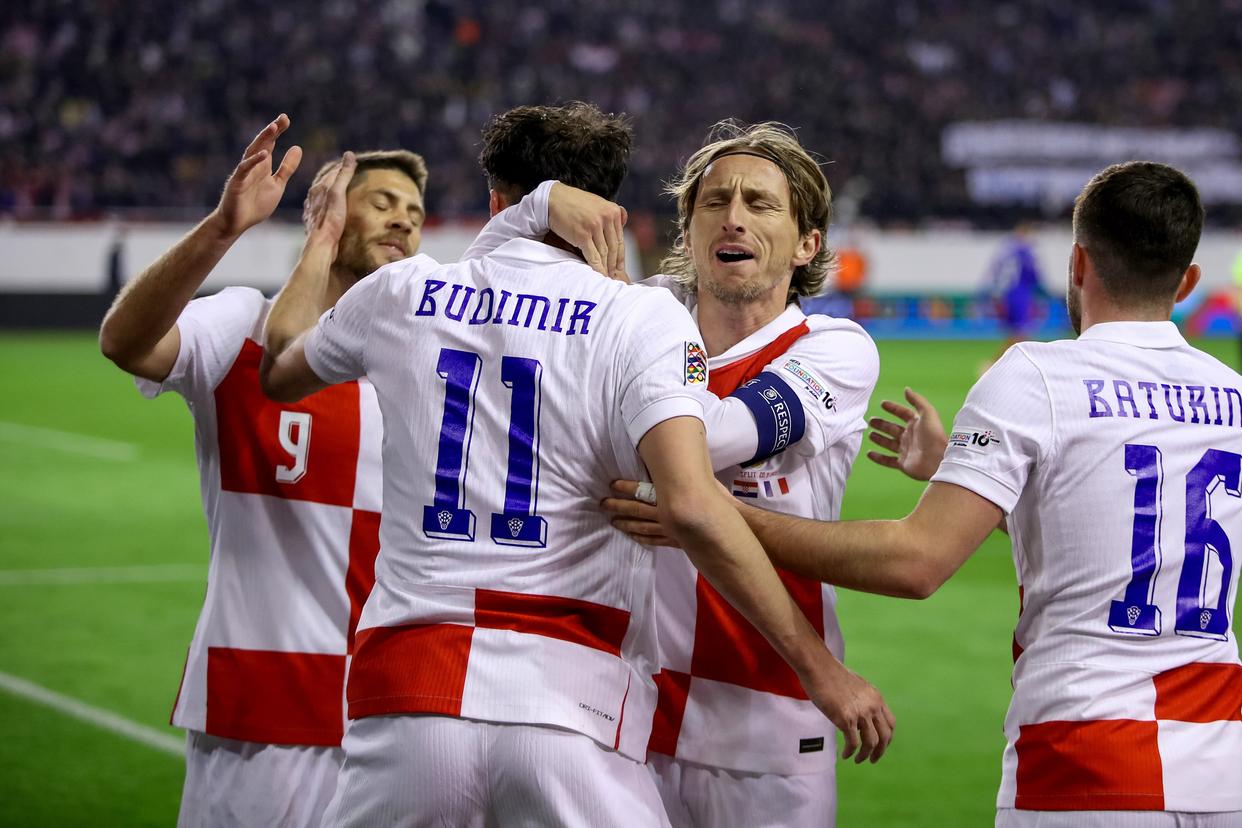 关于克罗地亚强势荷兰，迪马利亚关键制胜的信息