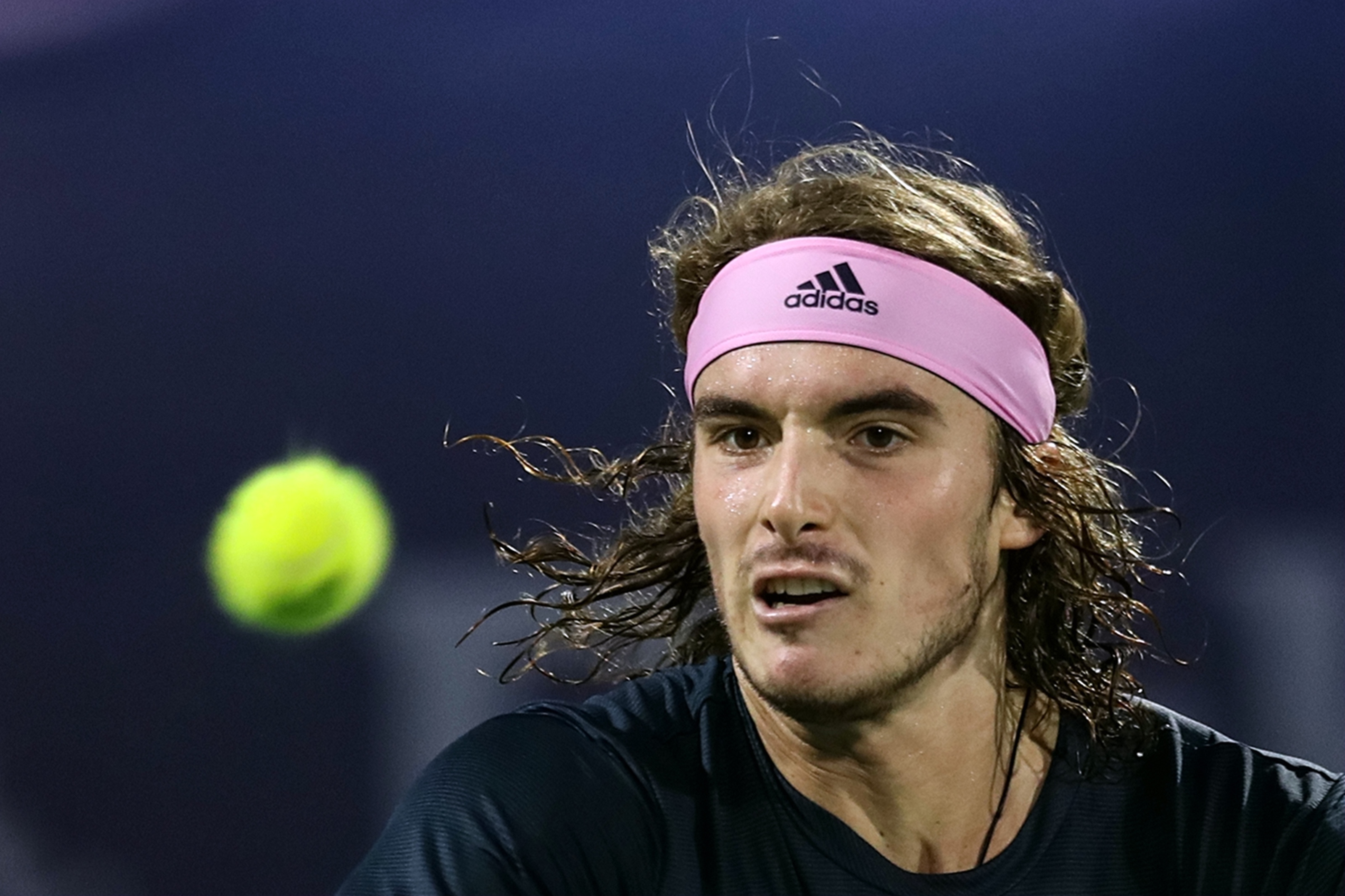 温网逆转年终总决赛，西西帕斯高光表现