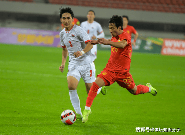 国内足球赛场上中国球队火力全开惊艳世界