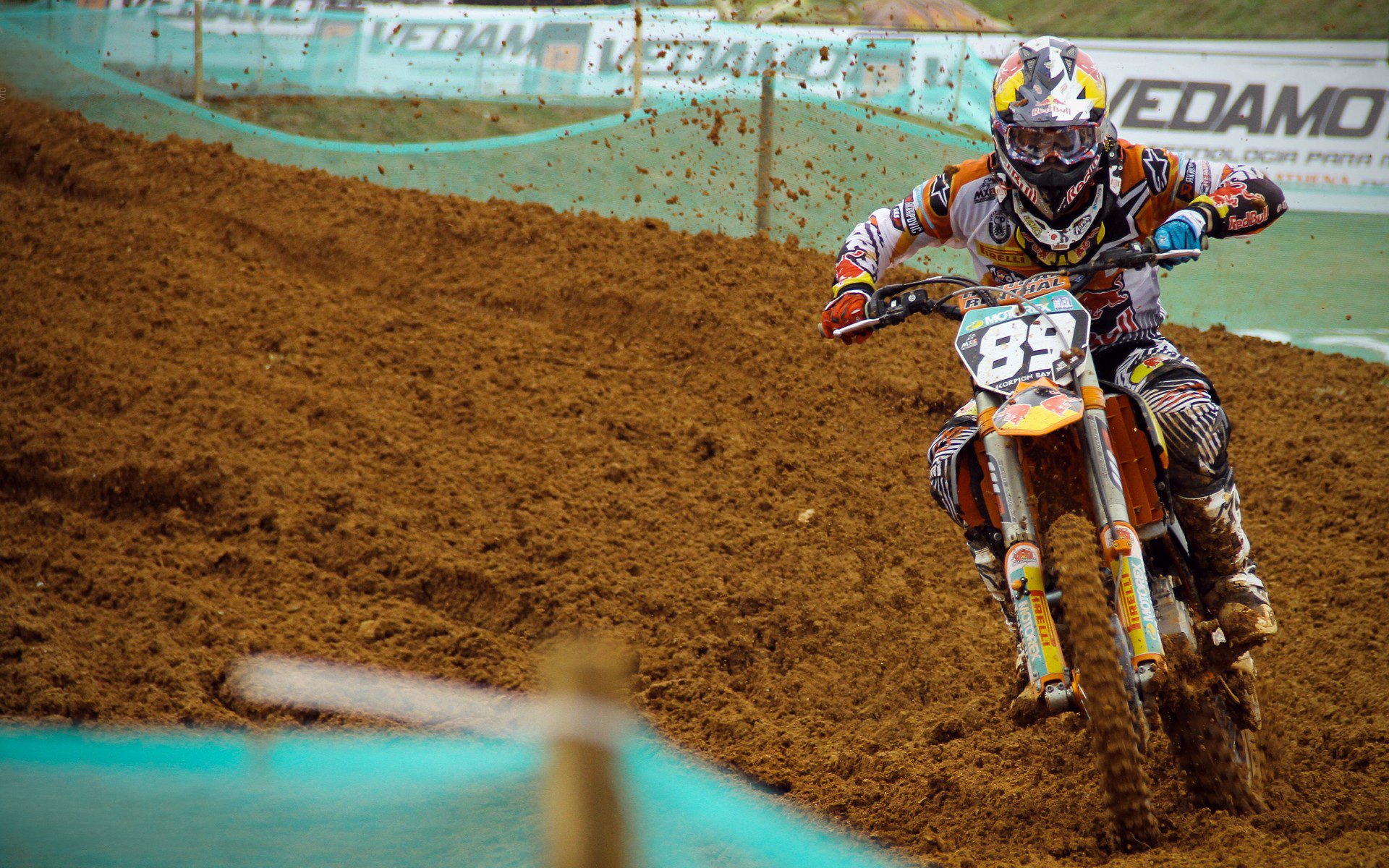 加纳完胜瑞典，卢卡库成为关键先生