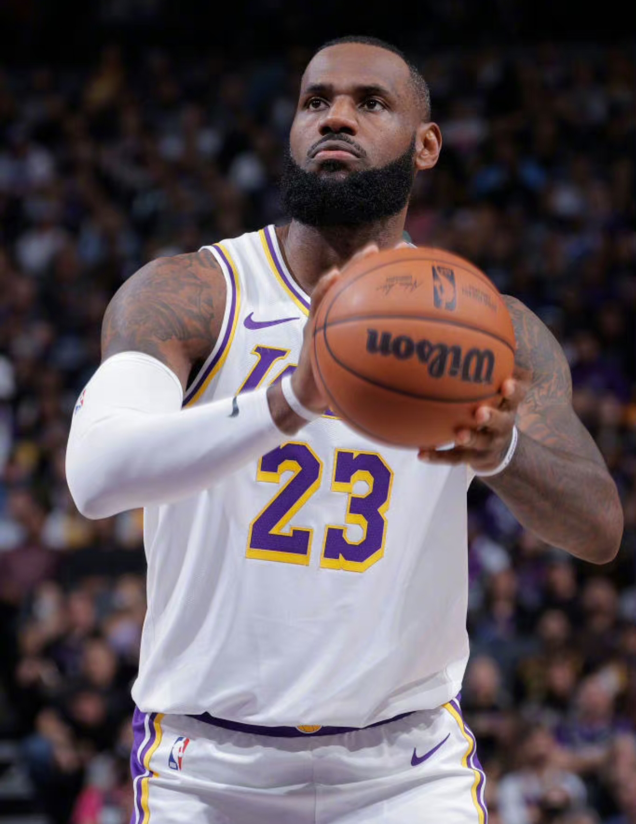 亚特兰大战术压制喀麦隆，加克波在NBA总决赛接管比赛